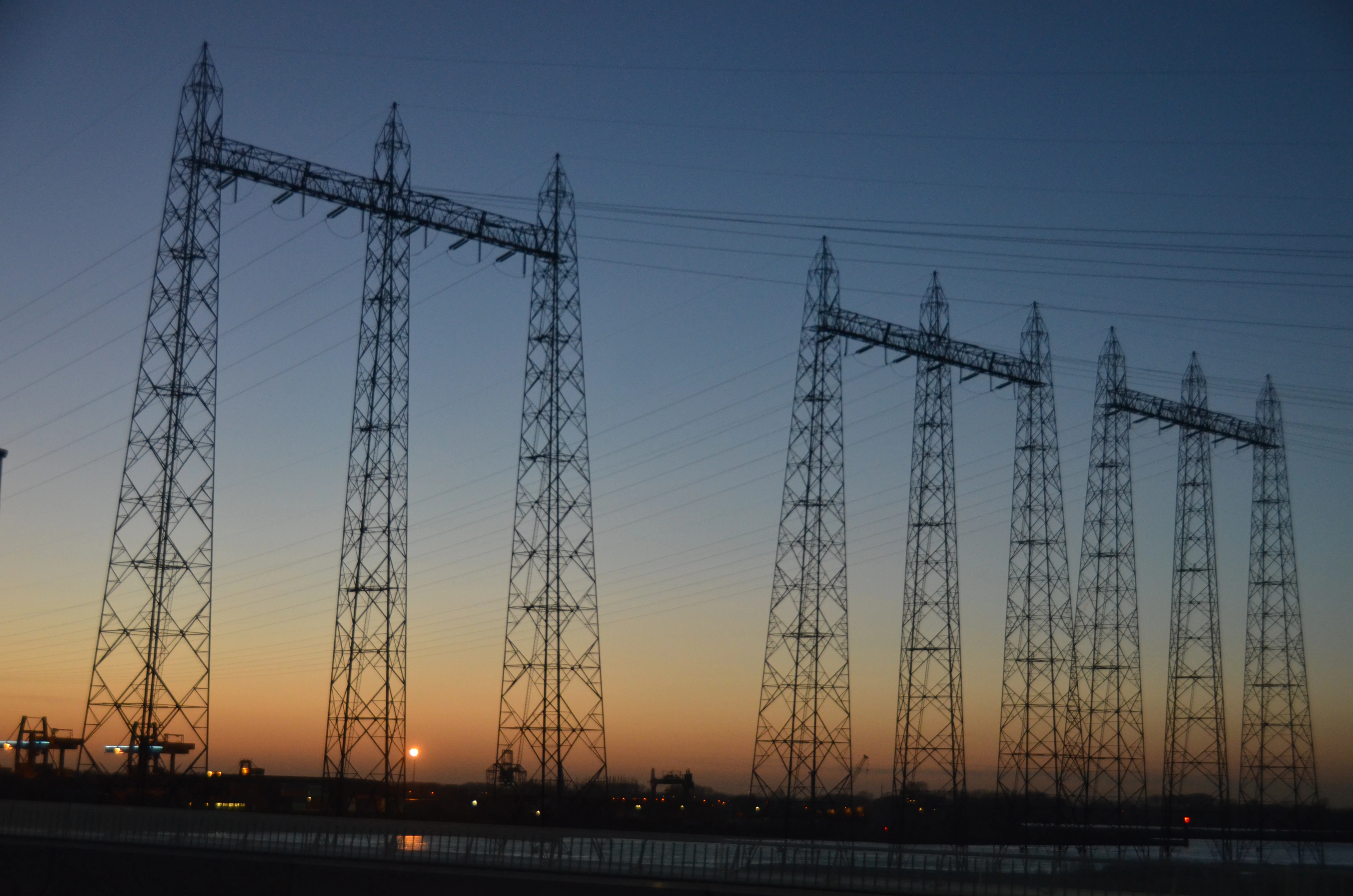 Henk Monster, CC BY 3.0 <https://creativecommons.org/licenses/by/3.0>, via Wikimedia Commons